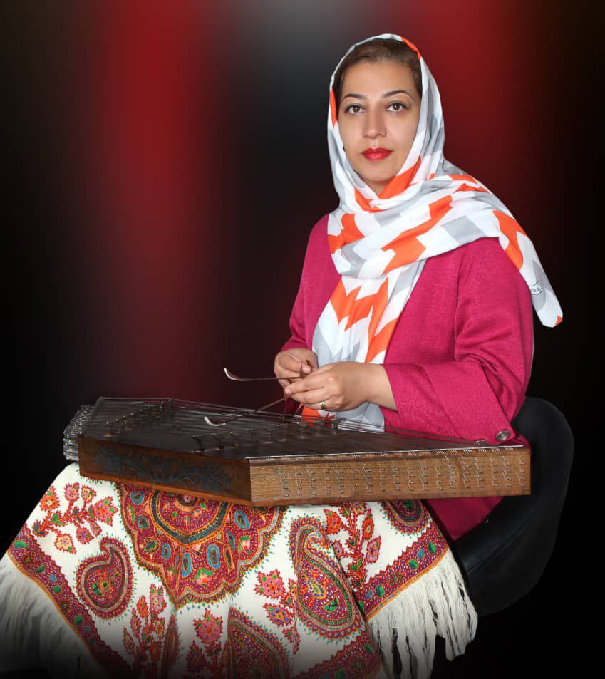 مهناز همایی